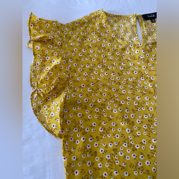 Lipslide Women’s Yellow Floral Blouse,Size Large. - Picture 5 of 10